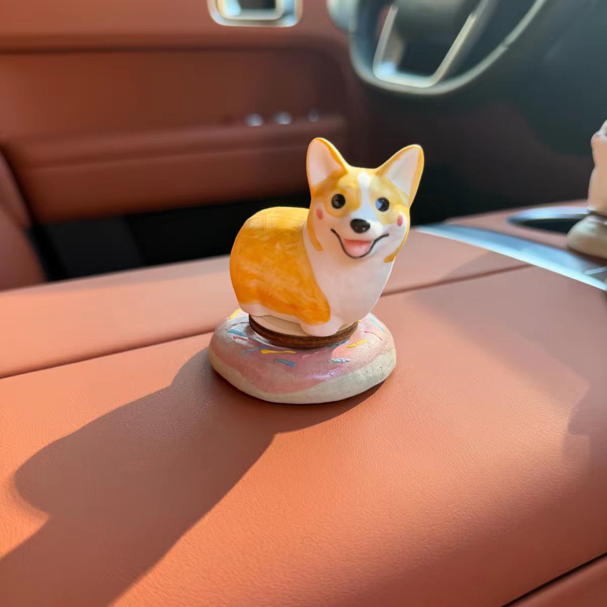 Jingdezhen Handcrafted Cute Animal Ceramic Figurine — Corgi, Shiba Inu & Cat Collection
