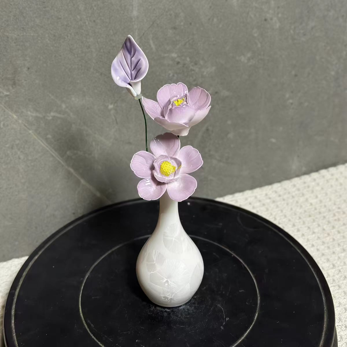Jingdezhen Ceramic Lotus Flower Vase Arrangement — Handcrafted Porcelain Blossom Desk Decor