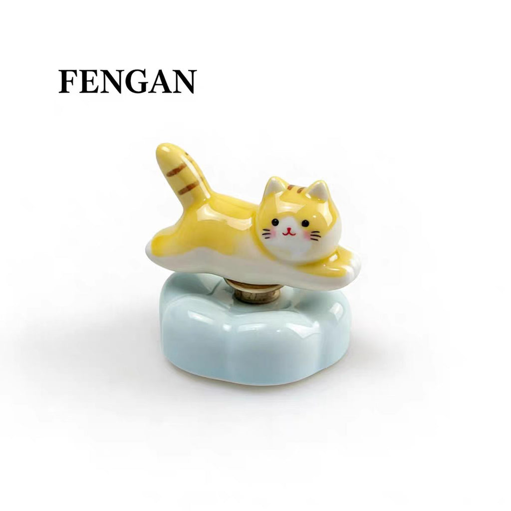 Ceramic Lazy Cat Figurine — Cloud Base Bobblehead & Standalone Desk Decor Collection