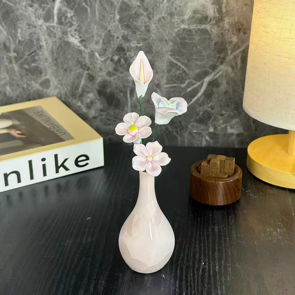Jingdezhen Ceramic Calla Lily & Daisy Bouquet — Geometric Faceted Teardrop Vase Decor