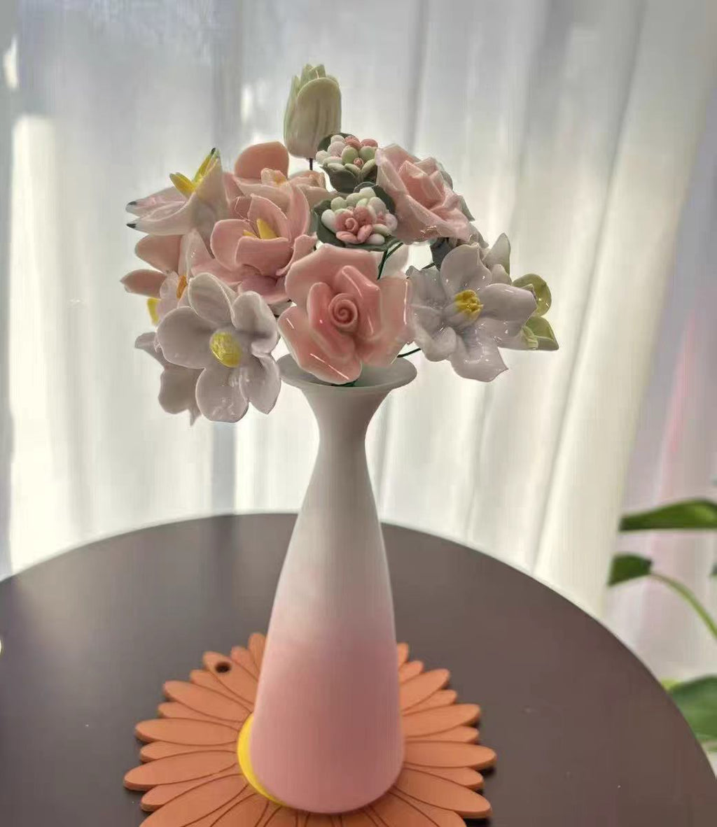 Jingdezhen Ceramic Mixed Flower Bouquet — Gradient Cone Vase & Petal-Relief Cylinder Vase Collection