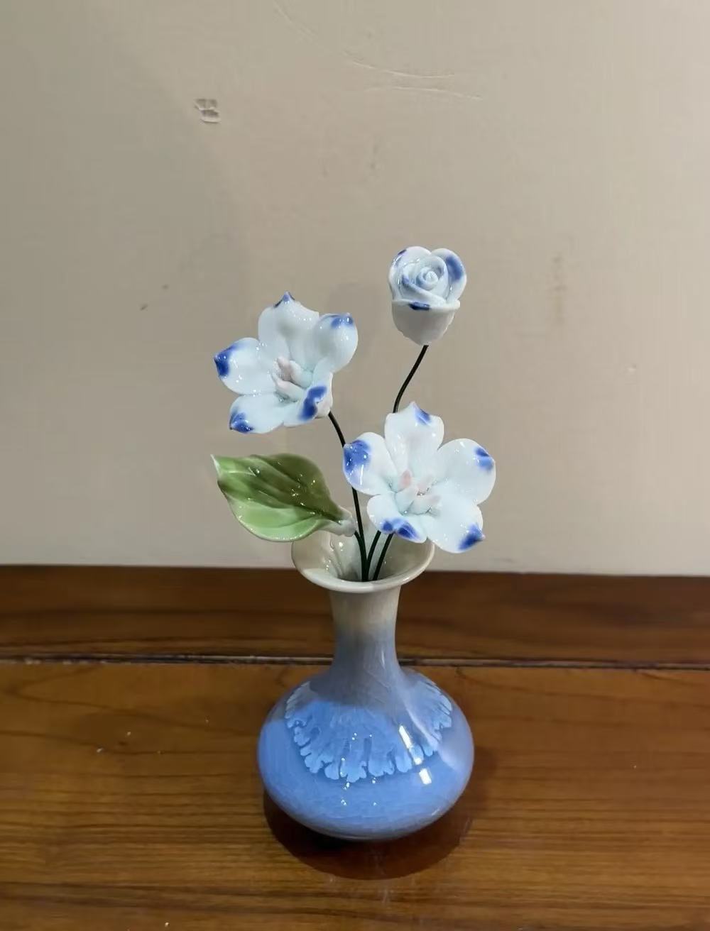 Jingdezhen Handcrafted Ceramic Flower Vase with Porcelain Floral Arrangement