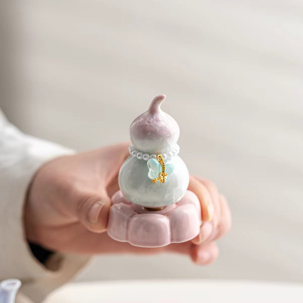 Jingdezhen Lucky Gourd Spinning Figurine — Pearl Necklace Jade Butterfly Lotus Base Desk Decor