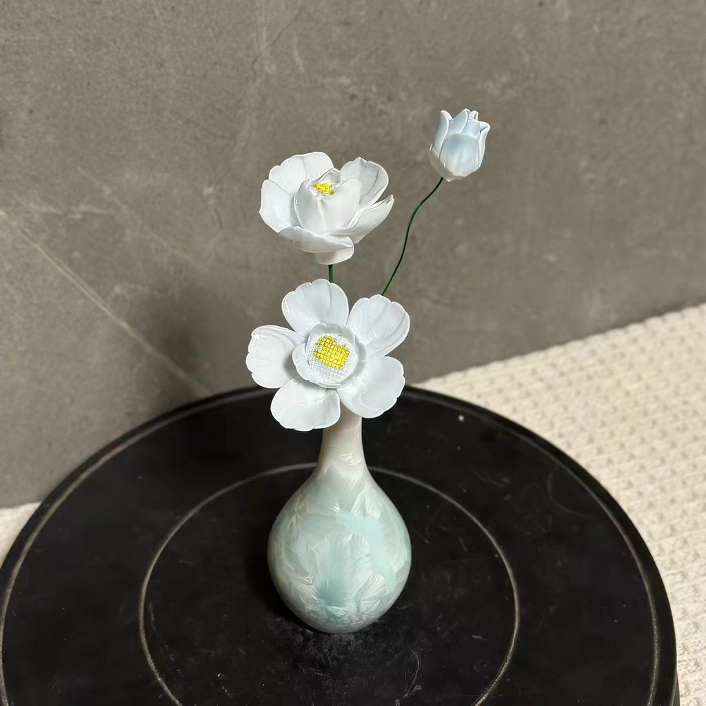 Jingdezhen Ceramic Flower Bouquet — Crackle Glaze Teardrop Bud Vase Collection