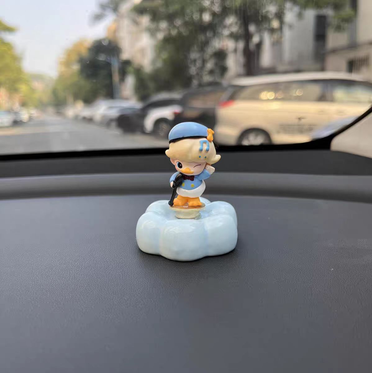 Cute Cloud Base Character Figurine — Car Dashboard & Desk Decor Collection