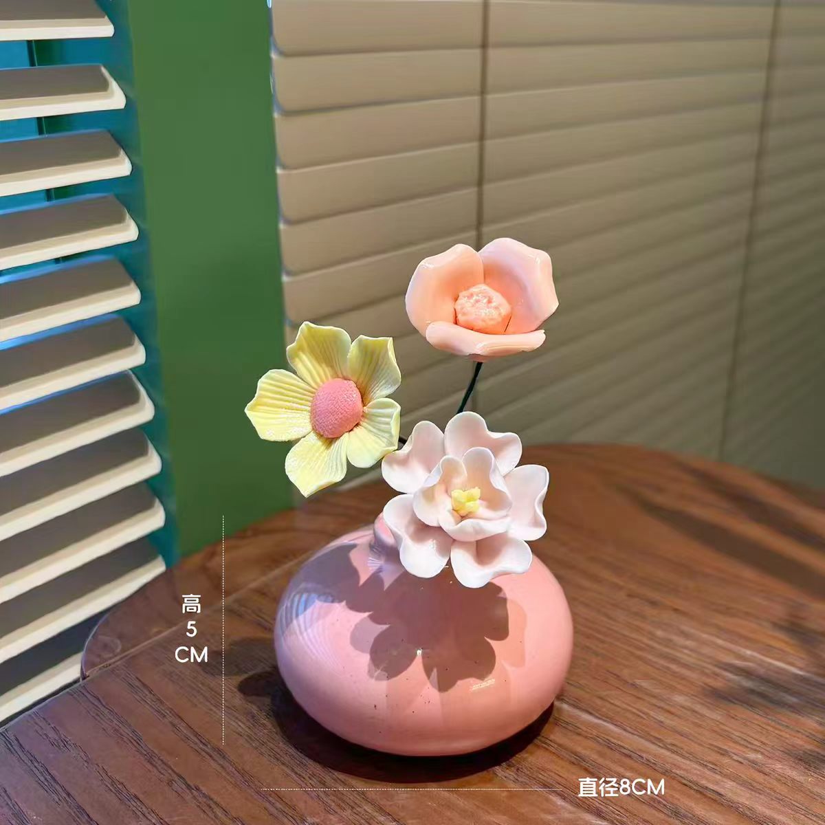 Jingdezhen Ceramic Calla Lily & Daisy Mixed Bouquet Vase — Handcrafted Porcelain Flower Decor