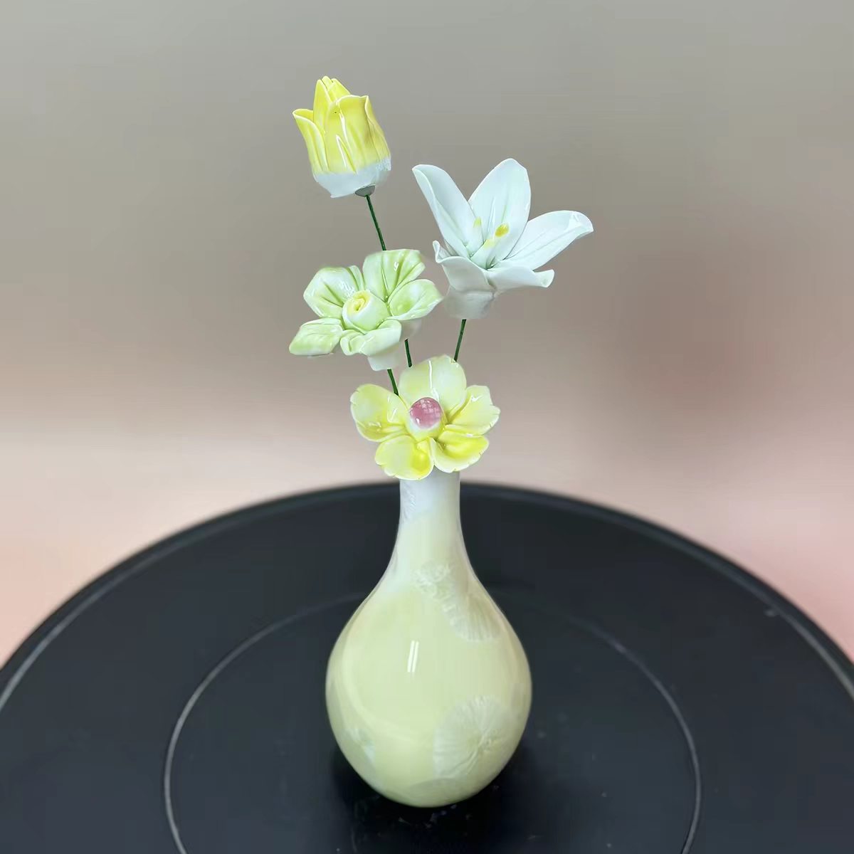 Jingdezhen Ceramic Flower Bouquet — Crackle Glaze Teardrop Bud Vase Collection