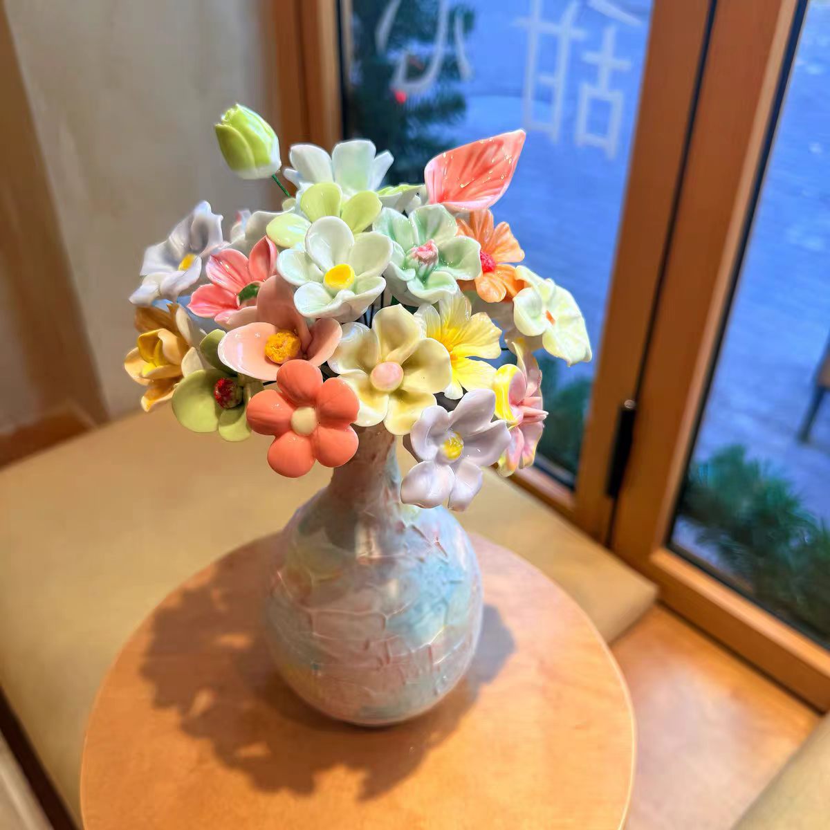 Jingdezhen Ceramic Café Window Bouquet — Petal-Relief & Mosaic Glaze Vase Collection