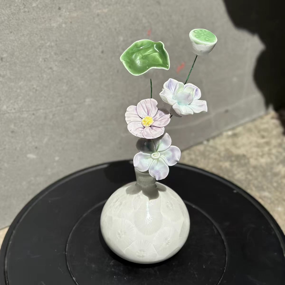 Jingdezhen Ceramic Lotus Flower Vase Arrangement — Handcrafted Porcelain Blossom Desk Decor