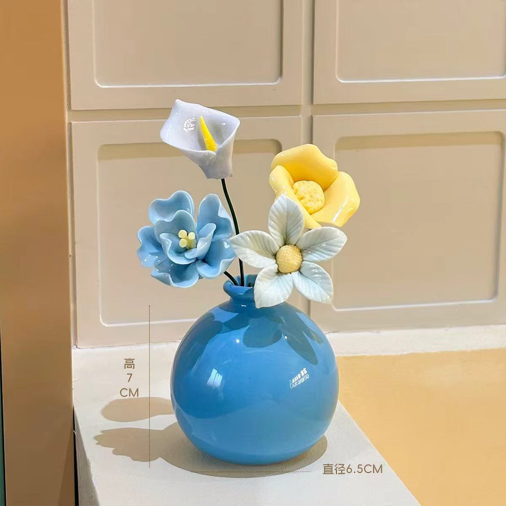 Jingdezhen Ceramic Calla Lily & Daisy Mixed Bouquet Vase — Handcrafted Porcelain Flower Decor