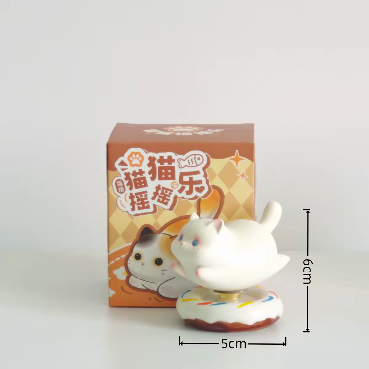Chubby Cat Spinning Bobblehead Figurine — Donut Base & Cloud Base Desk Decor 「猫猫摇摇乐」