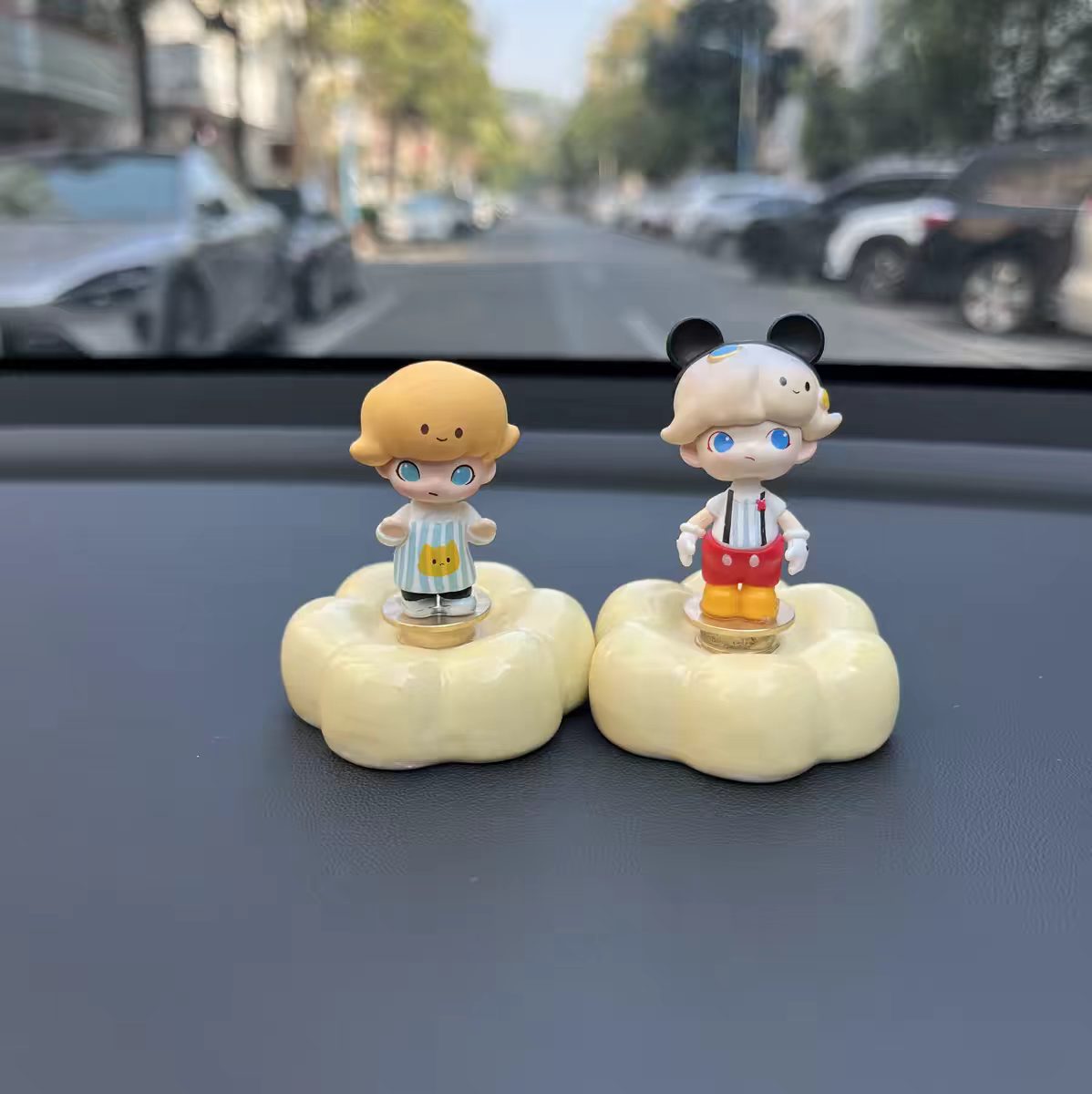 Cute Cloud Base Character Figurine Duo Set — Car Dashboard & Desk Decor