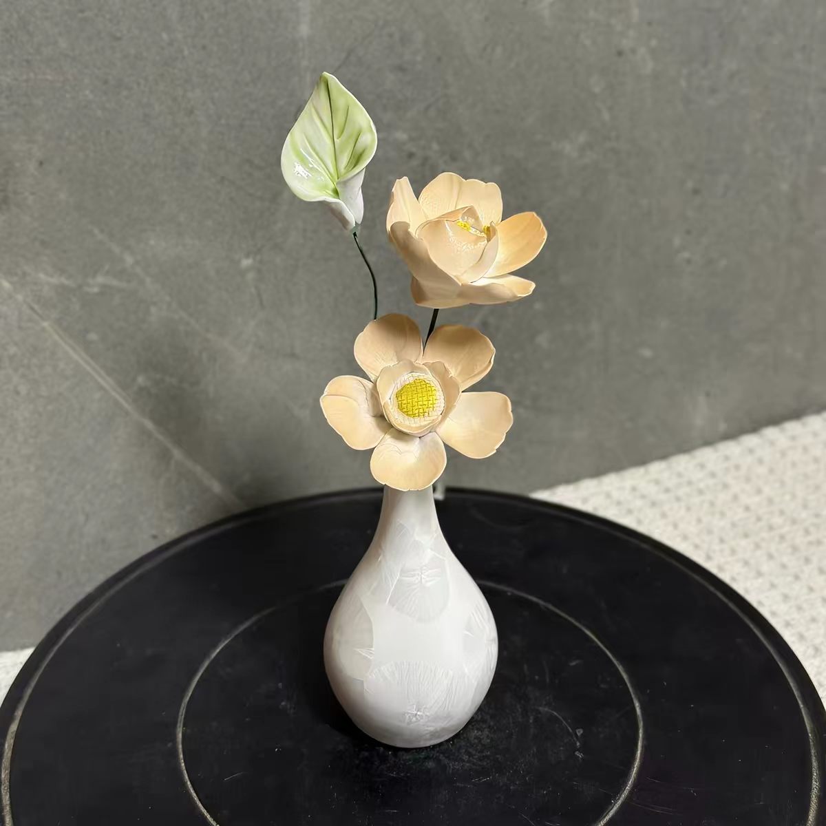 Jingdezhen Handcrafted Ceramic Flower Arrangement — Glazed Porcelain Blossom Vase Decor