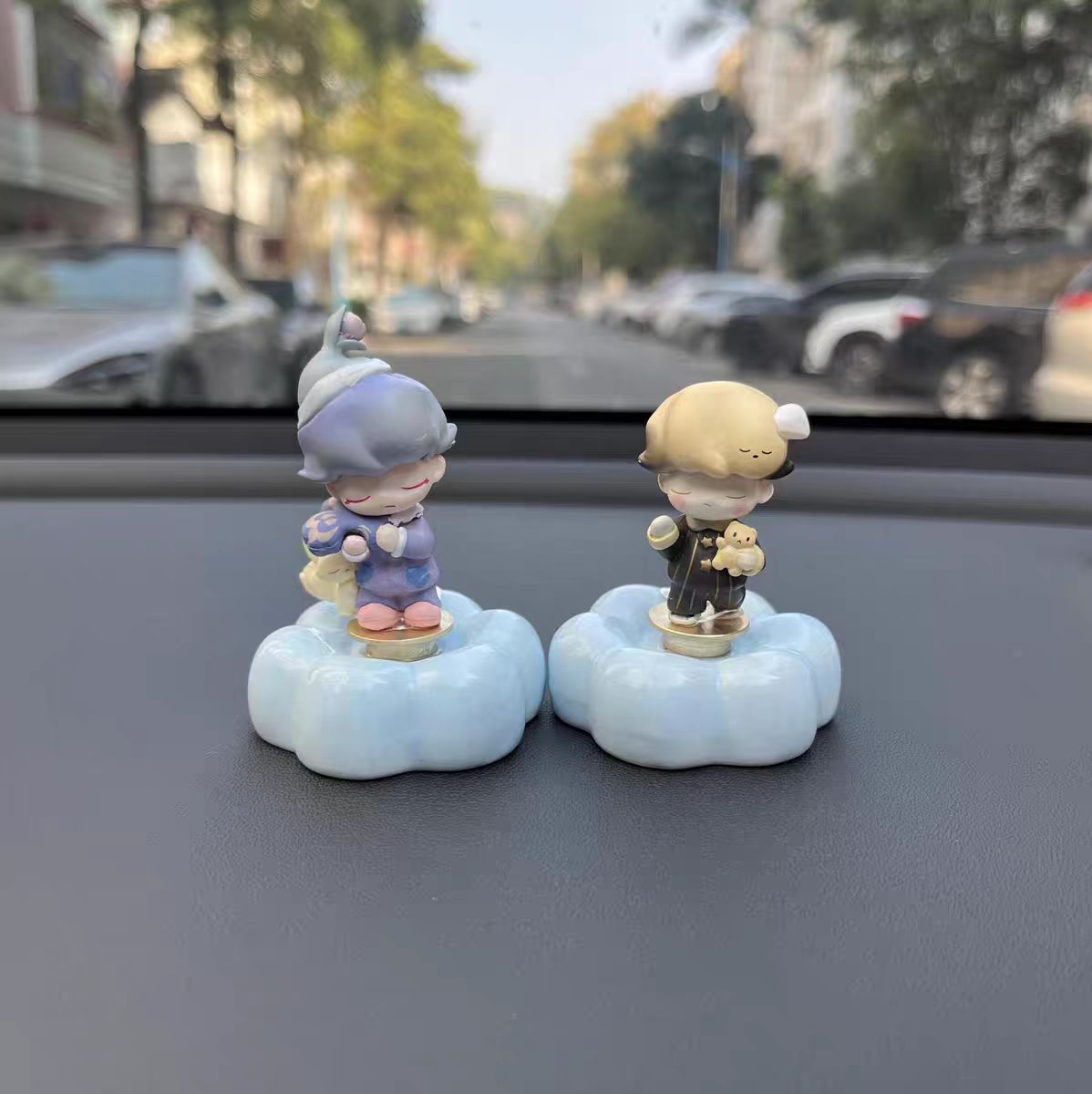 Cute Cloud Base Character Figurine Duo Set — Car Dashboard & Desk Decor