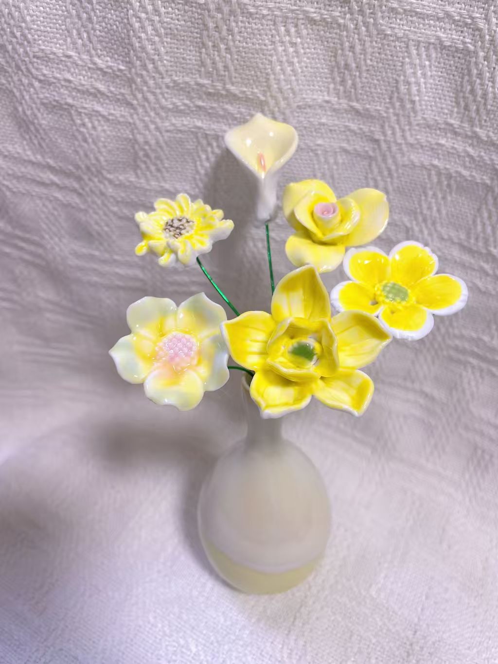Jingdezhen Handcrafted Porcelain Flower Bouquet Set