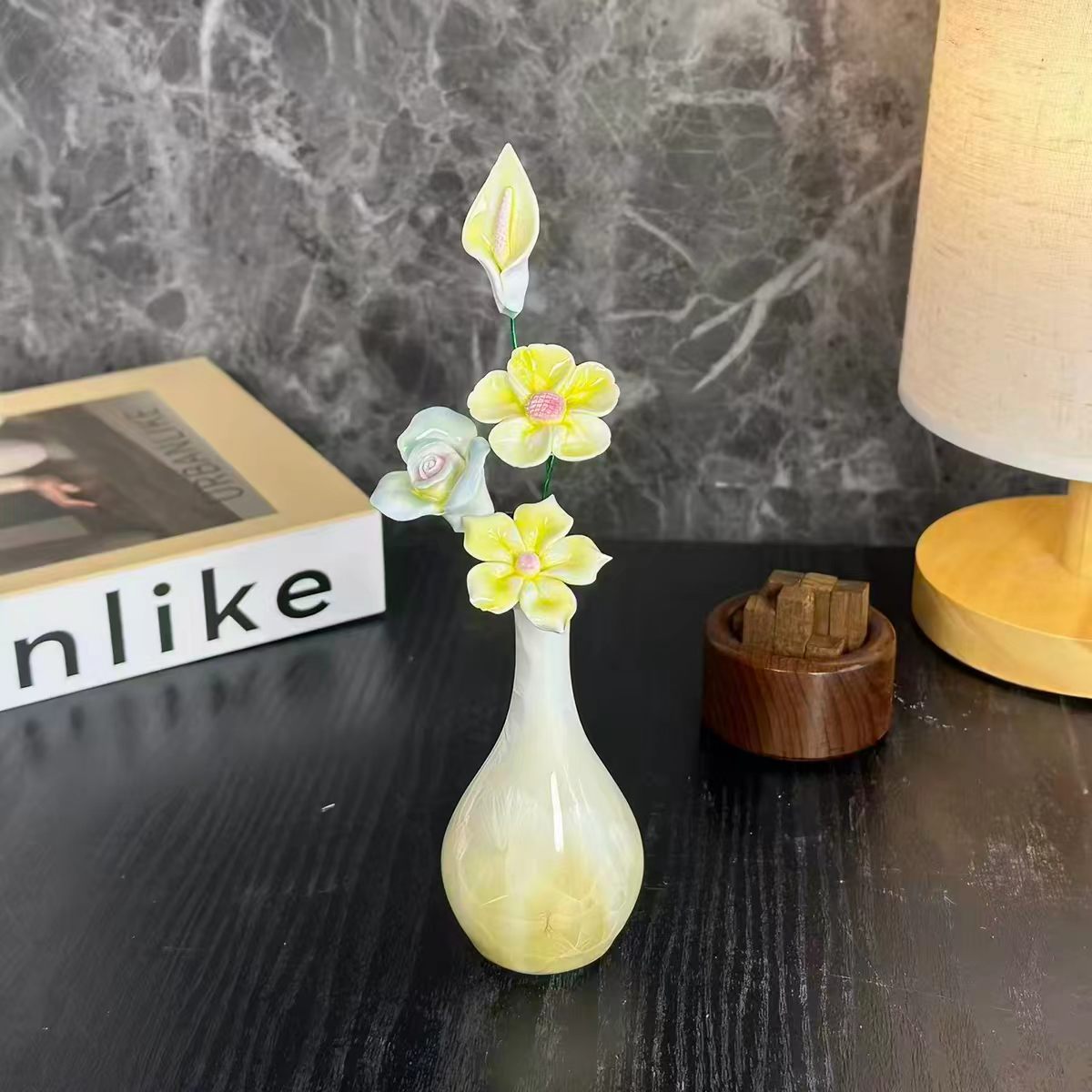 Jingdezhen Ceramic Mixed Flower Bouquet — Crackle Glaze Gourd Bud Vase Decor