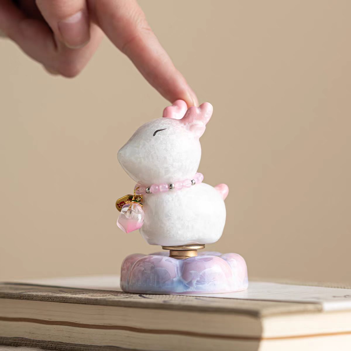 Lucky Fortune Horse Bobblehead Figurine — Pearl Necklace & Fu Charm Cloud Base Series