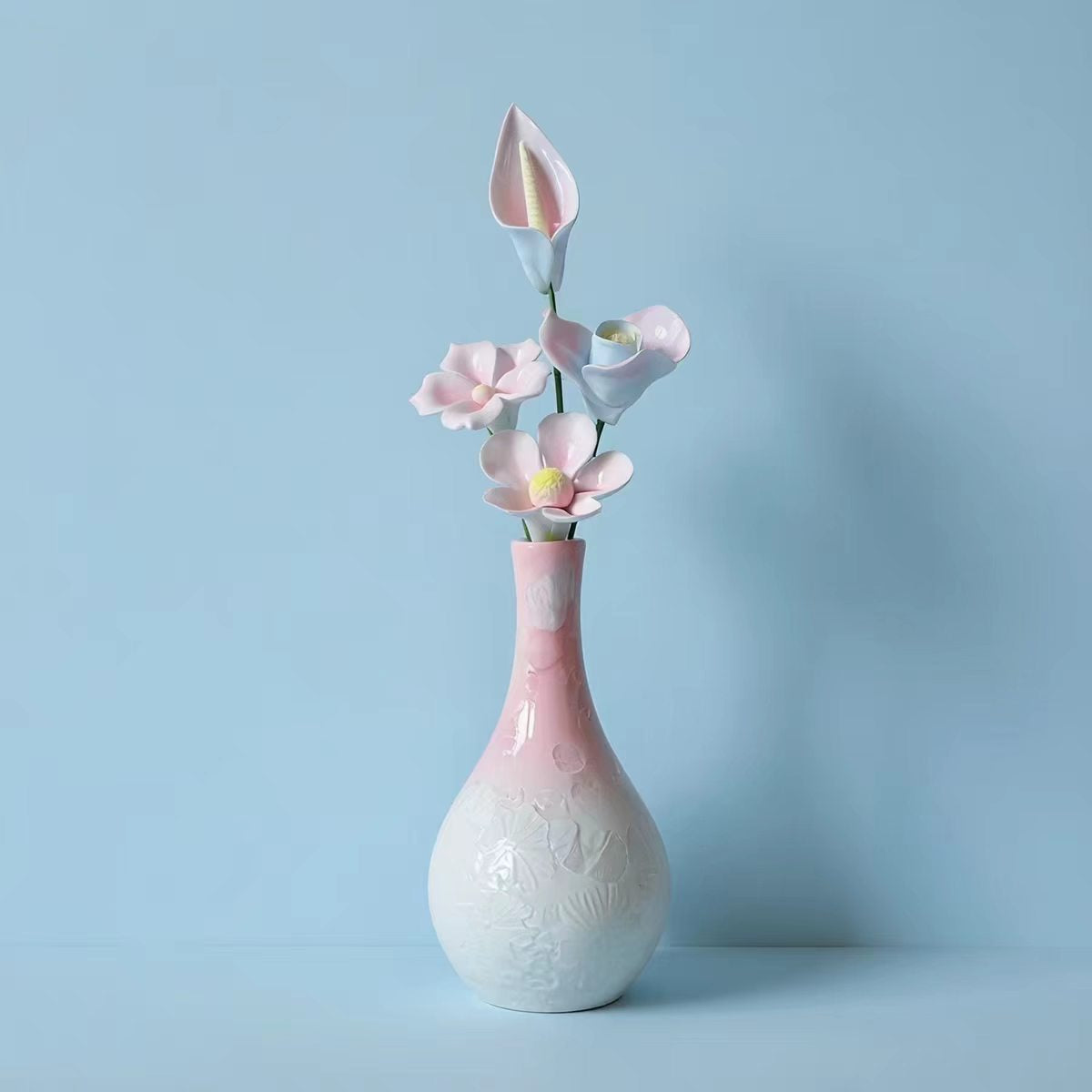 Jingdezhen Ceramic Cool-Tone Flower Bouquet — Crackle Glaze Teardrop Bud Vase Decor