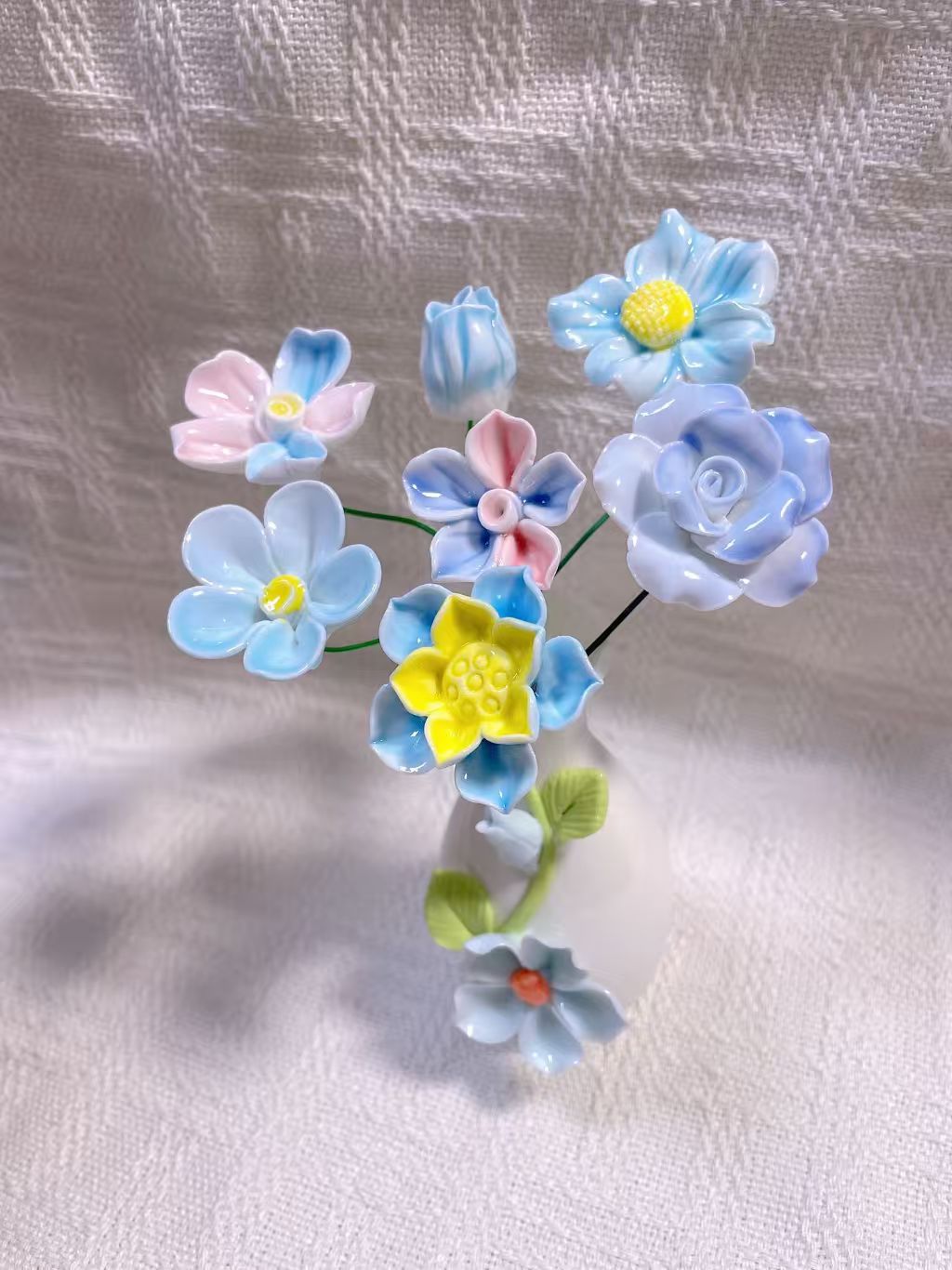 Jingdezhen Handcrafted Porcelain Flower Bouquet Set
