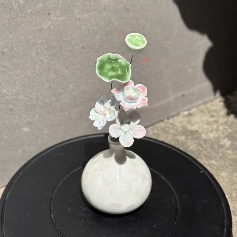 Jingdezhen Ceramic Lotus Flower Vase Arrangement — Handcrafted Porcelain Blossom Desk Decor