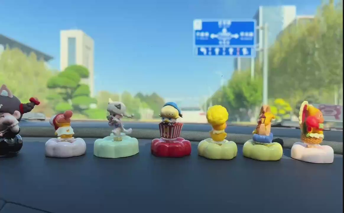 Cute Angel Cloud Base Bobblehead Figurine — XOXO & Heartbeat Series